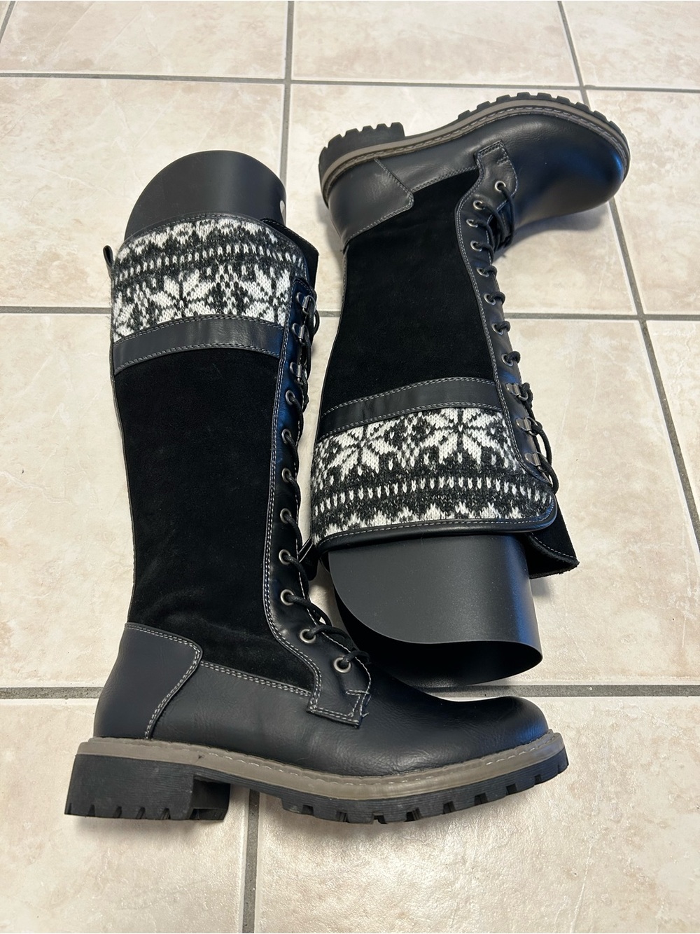 Banff Trail Knee-High Winter Boots Size 7
